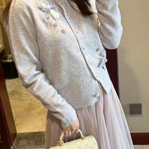 Floral Embroidered Women's Cardigan - Light Gray